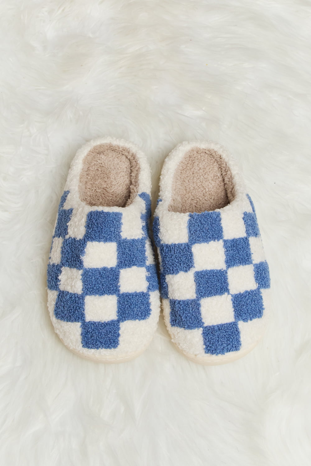 Melody Checkered Print Plush Slide Slippers - AMIN Clothing 