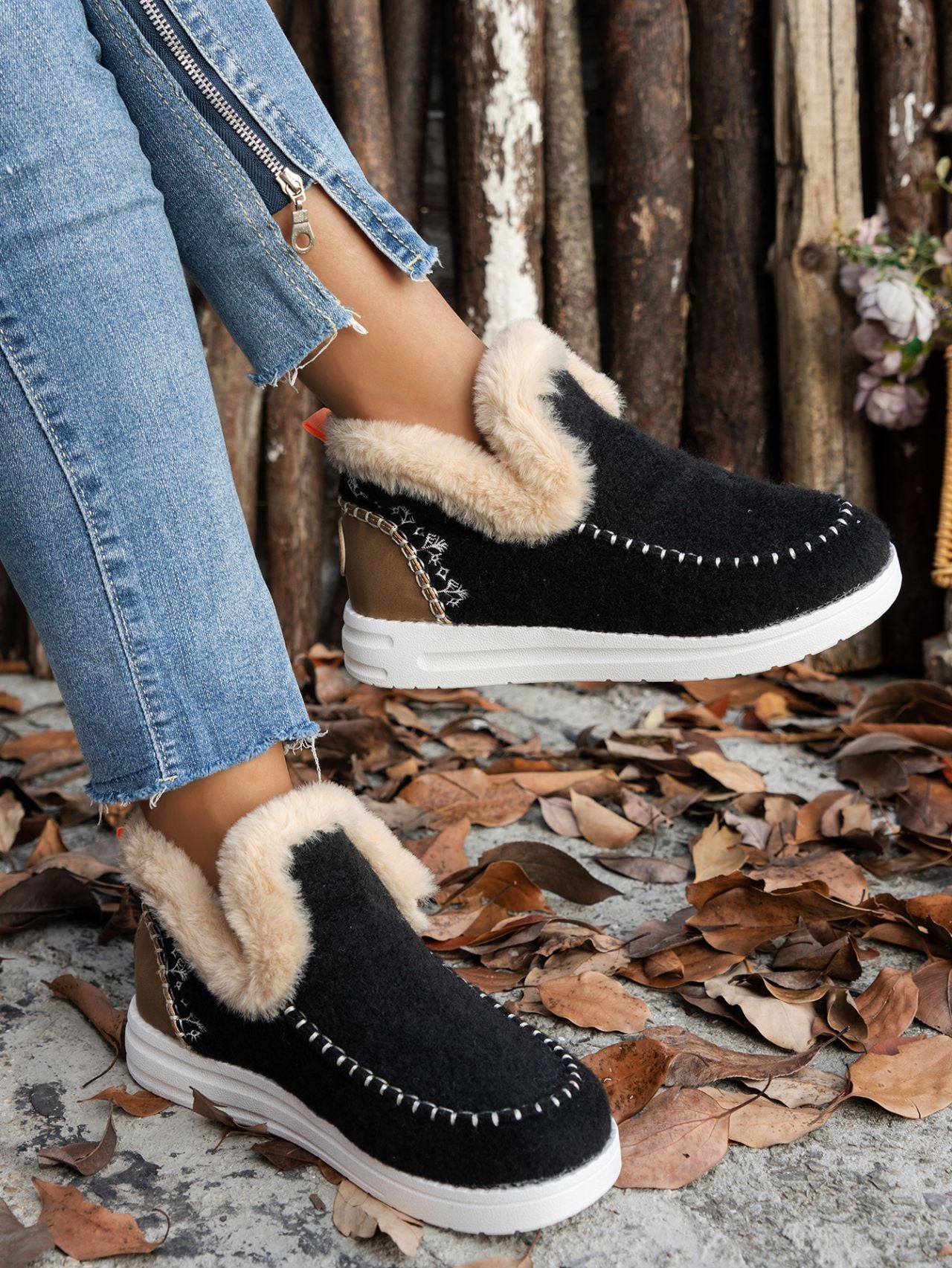 Furry Suede Round Toe Flat Sneakers - AMIN Clothing 