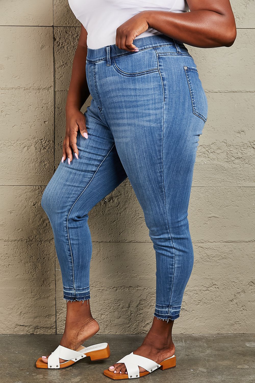 Judy Blue Janavie Full Size High Waisted Pull On Skinny Jeans - AMIN Clothing 