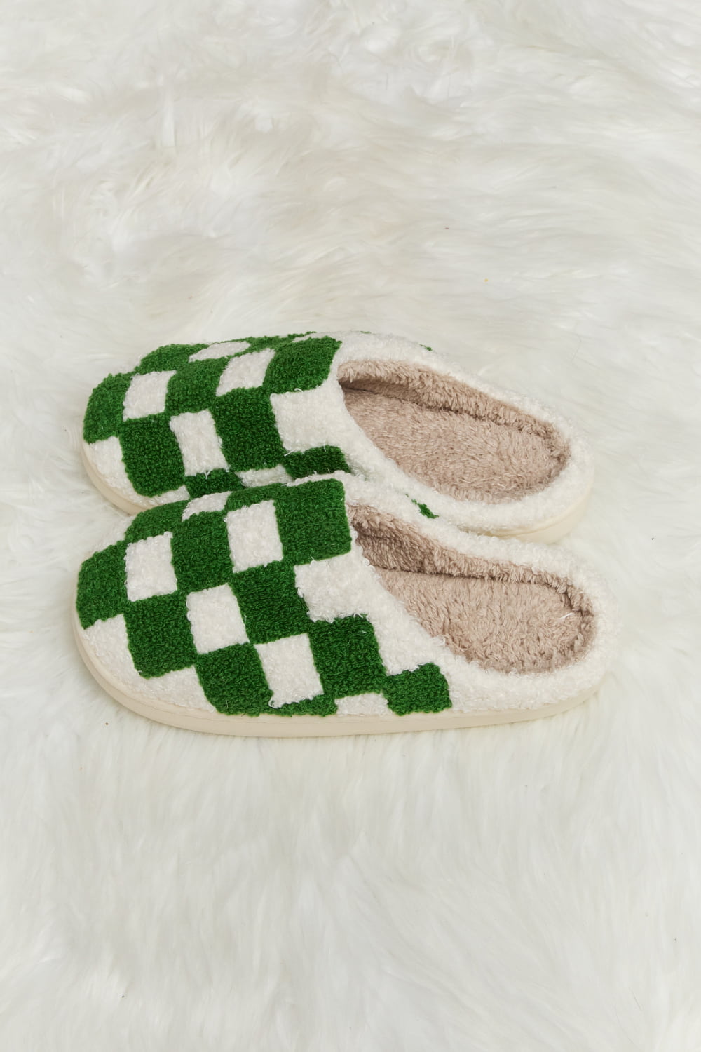 Melody Checkered Print Plush Slide Slippers - AMIN Clothing 