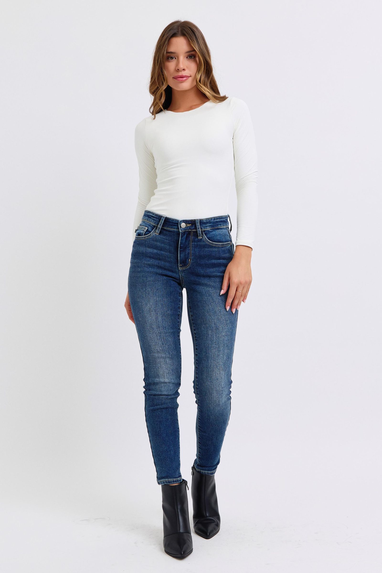 Judy Blue Full Size Run Mid-Rise Waist Skinny Jeans with Thermal Lining - AMIN Clothing 