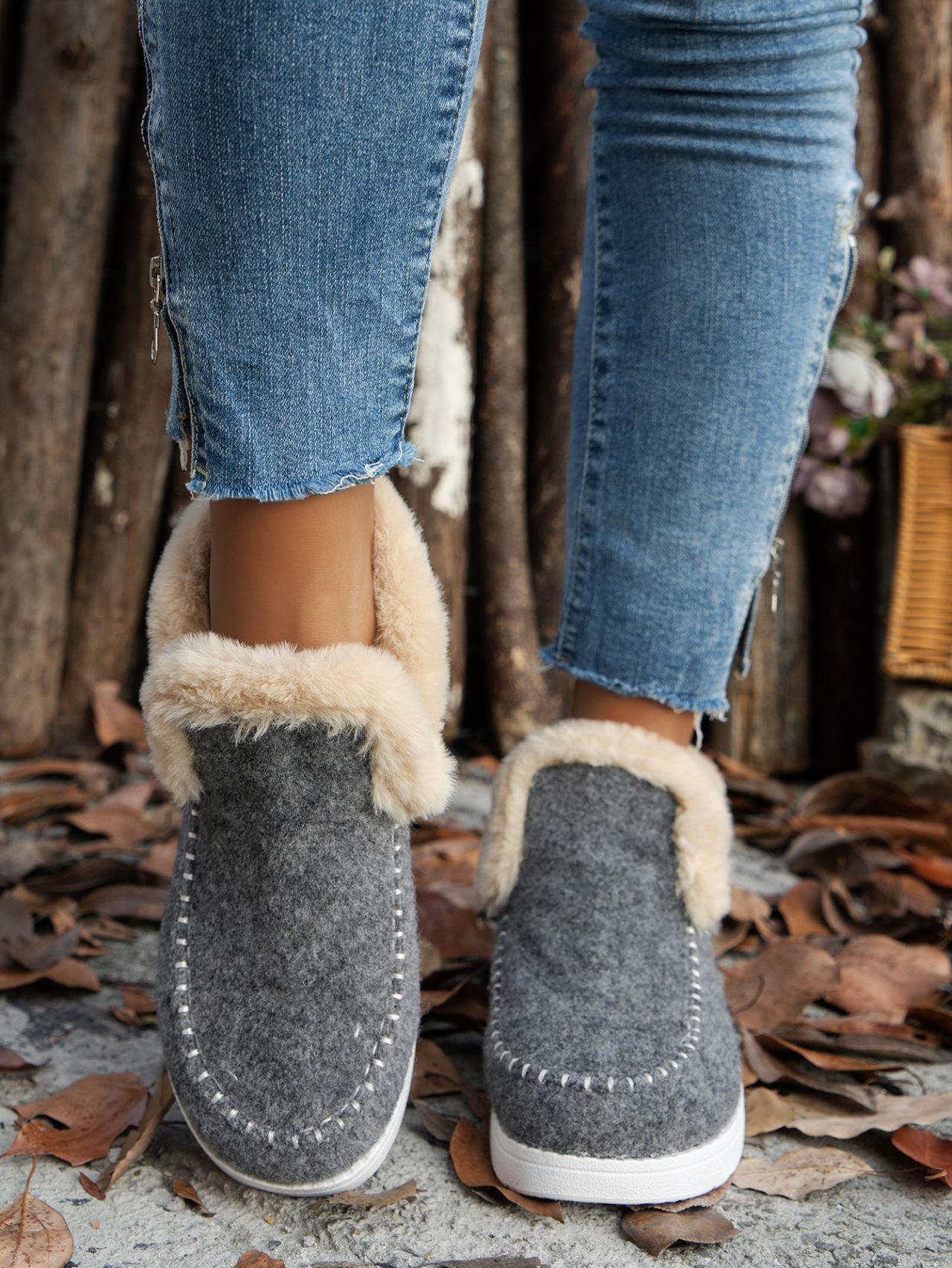 Furry Suede Round Toe Flat Sneakers - AMIN Clothing 