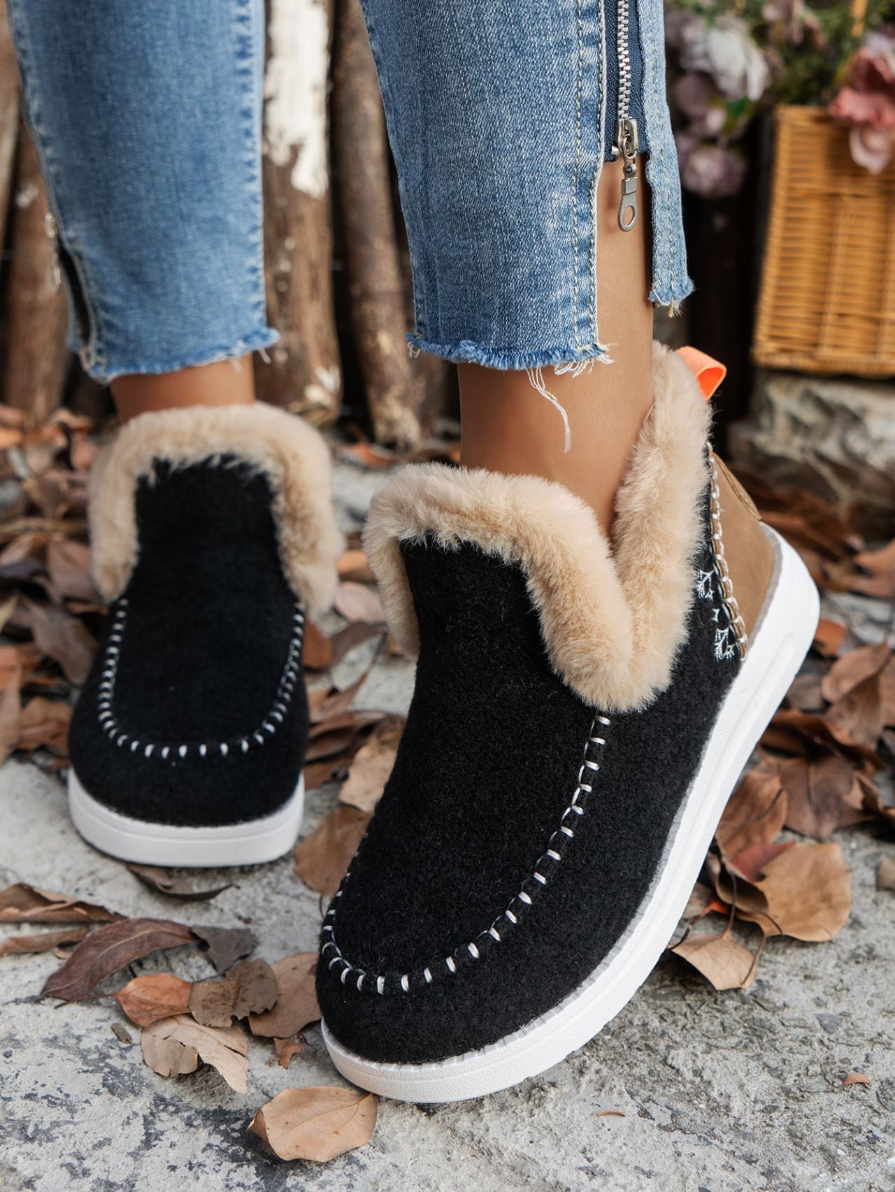 Furry Suede Round Toe Flat Sneakers - AMIN Clothing 