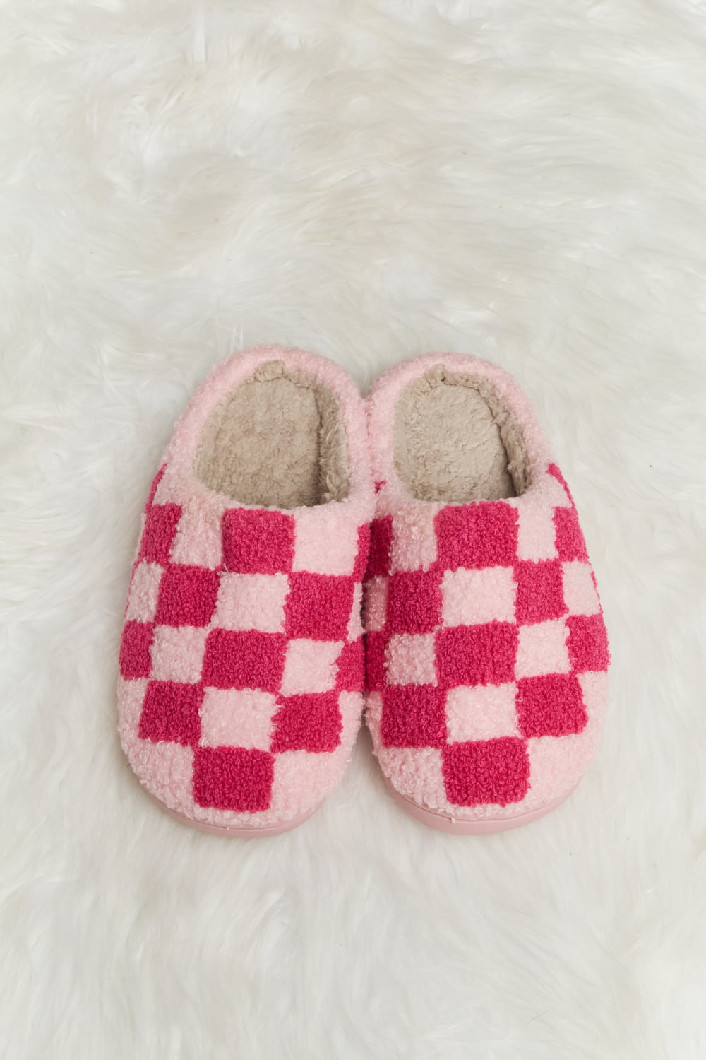 Melody Checkered Print Plush Slide Slippers - AMIN Clothing 